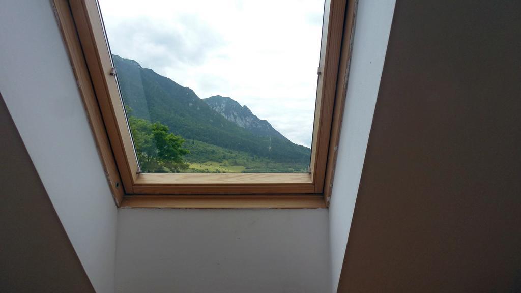 Sura Pietrei Craiului Hotel Zărneşti Exterior foto